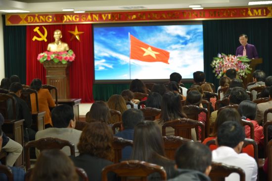 Cục Thuế tỉnh Sơn La tổ chức Sinh hoạt chính trị dưới nghi thức chào cờ đầu tuần
