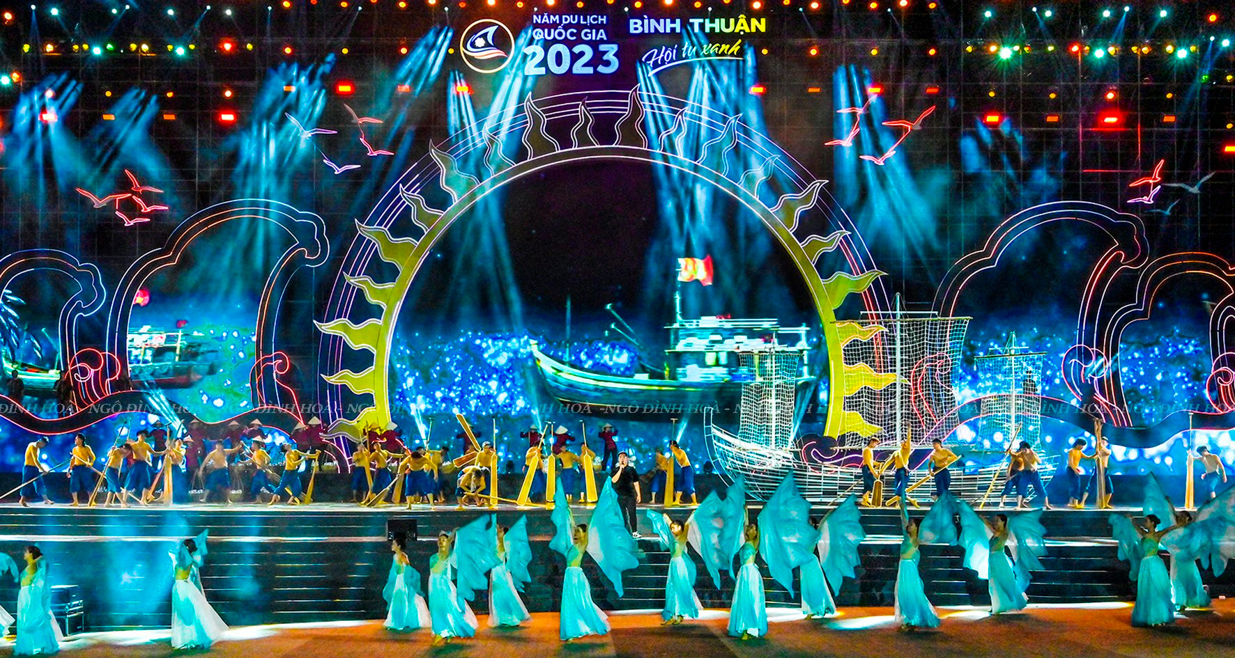 Lễ khai mạc Năm Du lịch quốc gia 2023 - “Bình Thuận - Hội tụ xanh”: Hoành tráng, đặc sắc, ấn tượng...