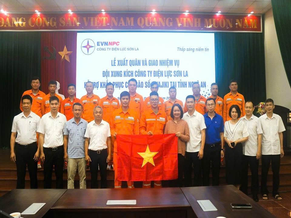 Công ty Điện lực Sơn La khẩn trương lên đường hỗ trợ ứng phó bão số 5