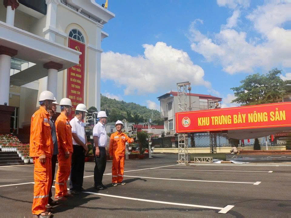 Lãnh đạo Công ty Điện lực Sơn La kiểm tra công tác đảm bảo cấp điện Đại hội đại biểu Đảng bộ tỉnh lần thứ XVI, nhiệm kỳ 2025-2030