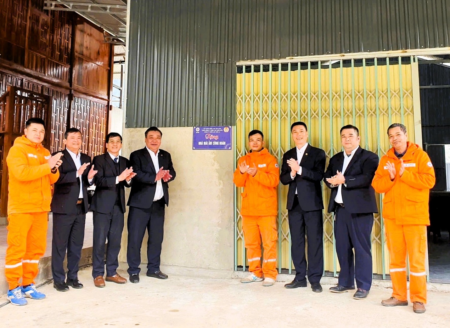 Công ty Điện lực Sơn La trao “Mái ấm Công đoàn” – lan tỏa nghĩa tình ngành Điện