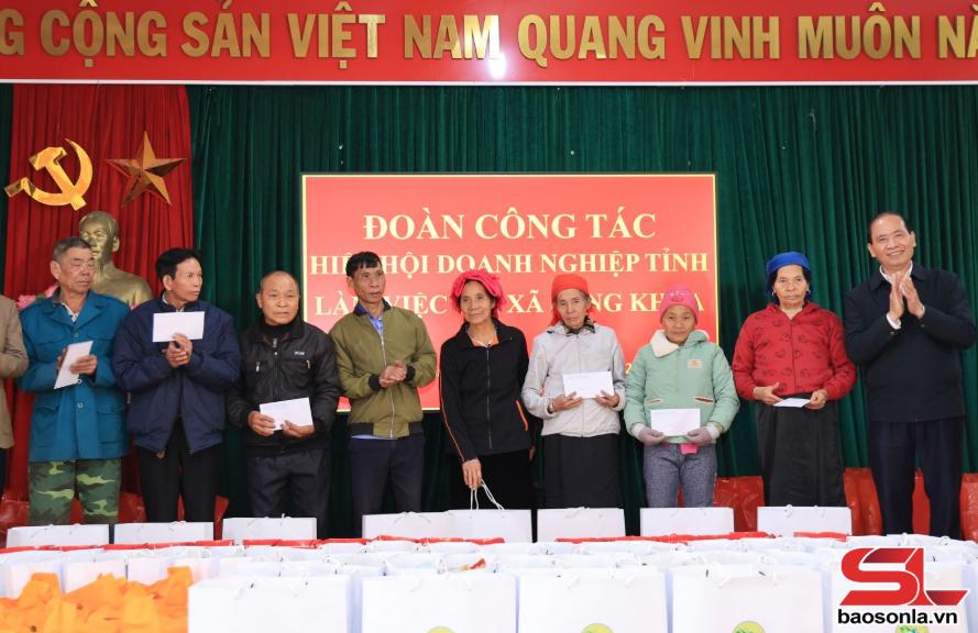 Đồng hành cùng xã Song Khủa