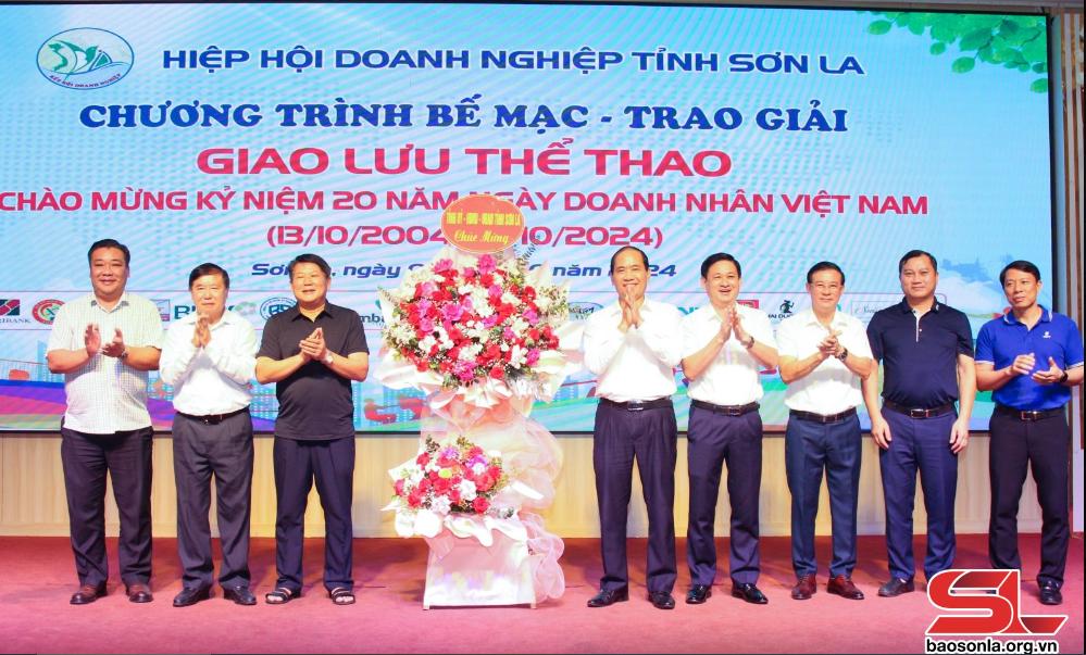 Bế mạc Hội thao chào mừng kỷ niệm 20 năm Ngày Doanh nhân Việt Nam