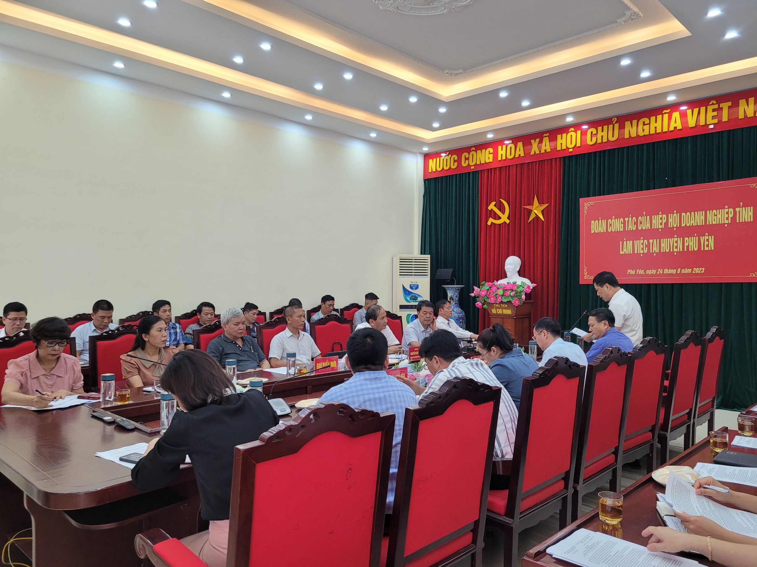 Hiệp hội Doanh nghiệp tỉnh Sơn La làm việc với UBND huyện Phù Yên